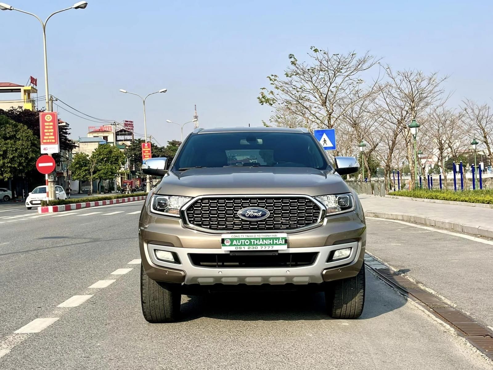 Ford Everest 2020 - Xe còn rất mới, giá hợp lý