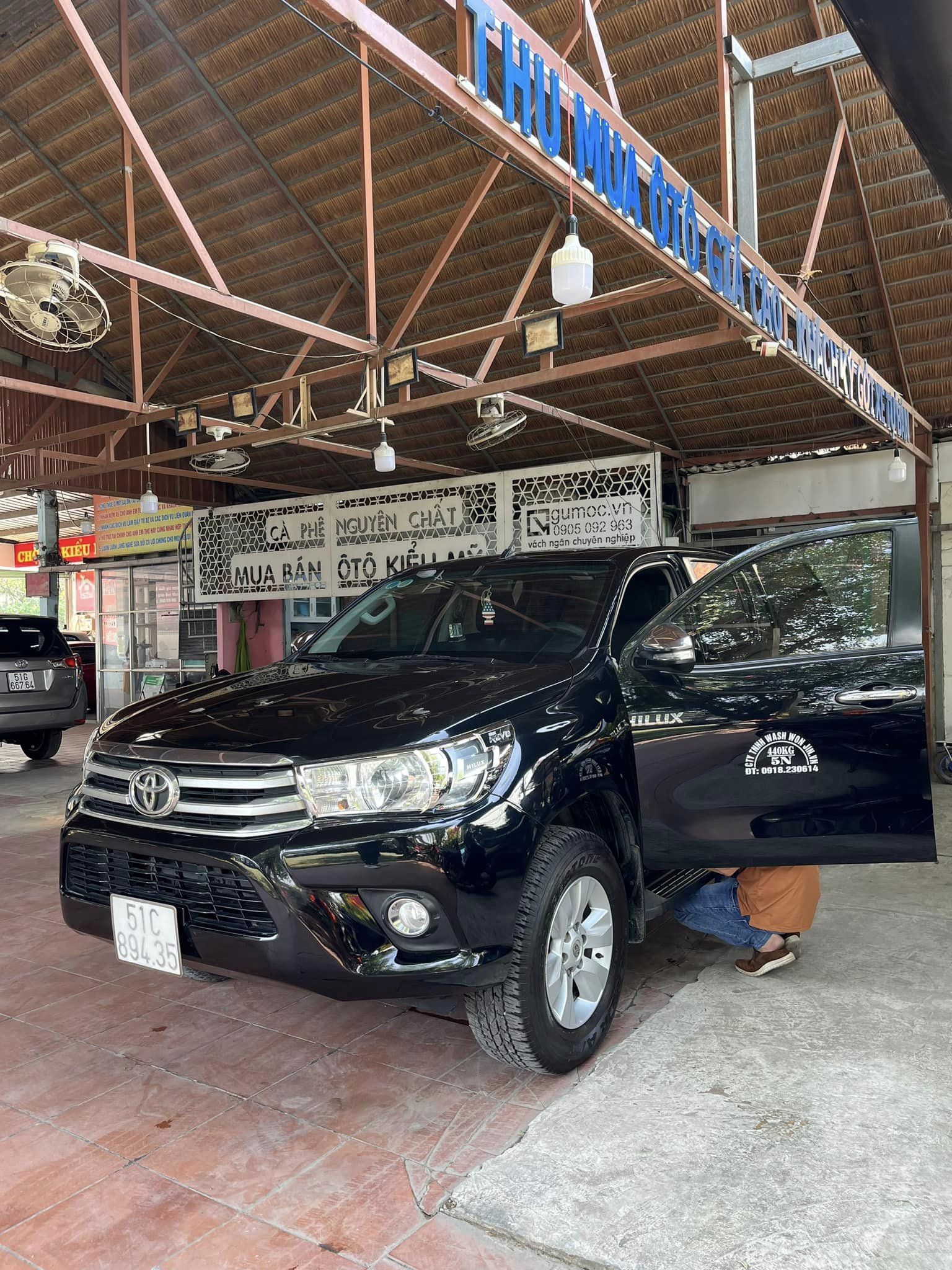 Toyota Hilux 2016 - Số sàn 2 cầu điện