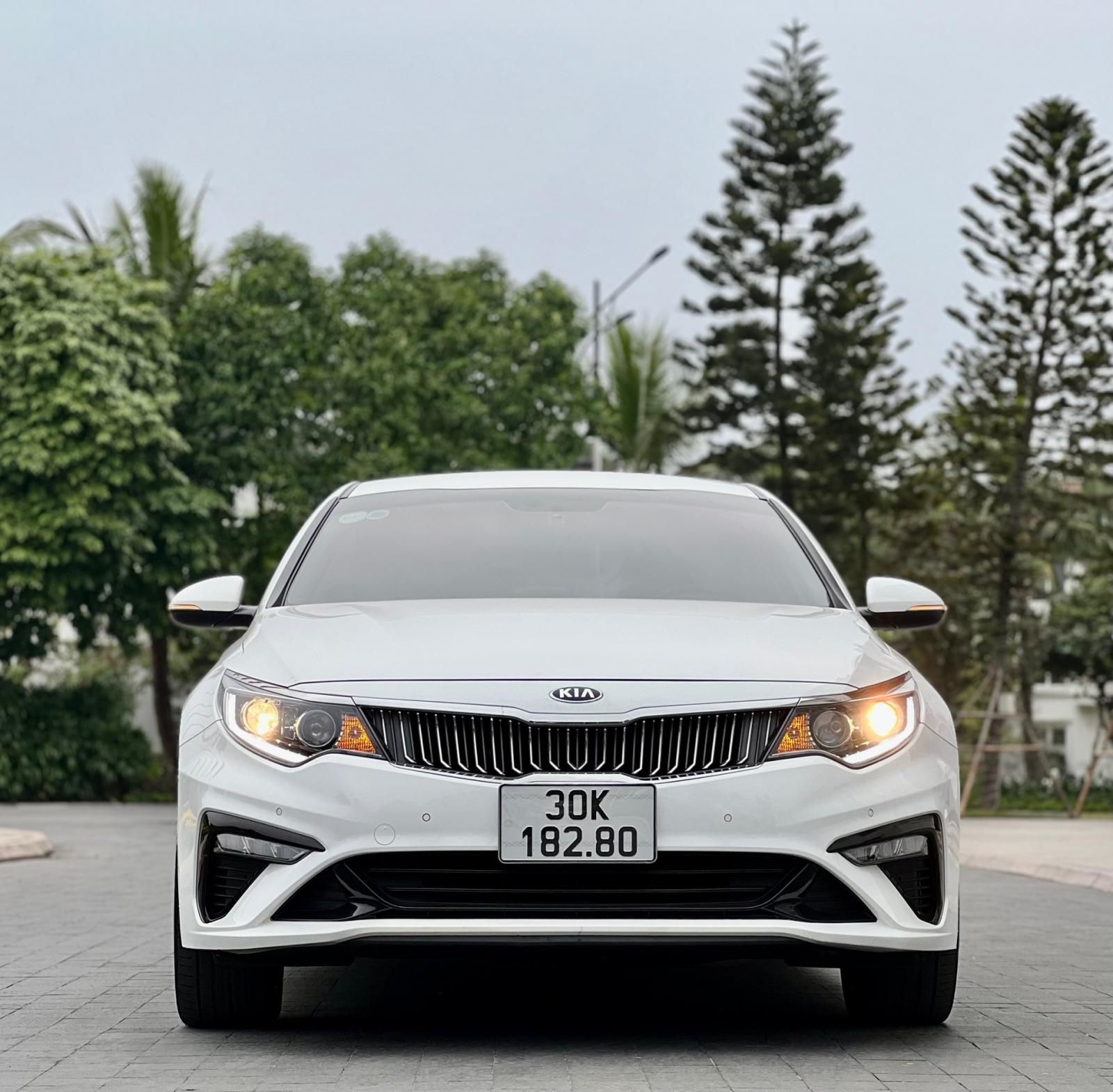 Kia Optima 2020 - Chính chủ cần bán sơn zin quanh xe giá 698tr