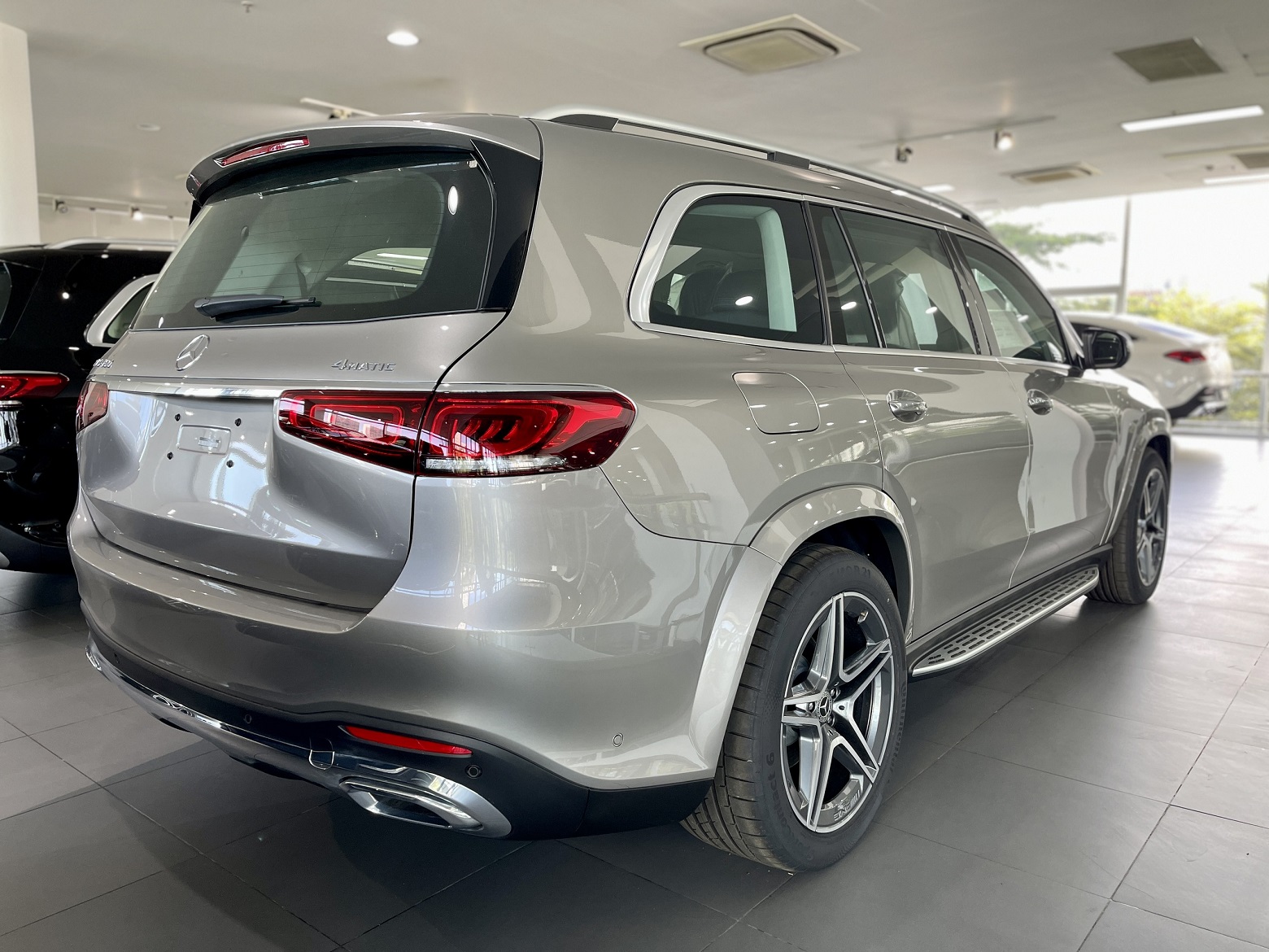 Mercedes-Benz GL GLS 450 4Matic 2023 - Mercedes GLS 450 4Matic 2023 - Xe sẵn màu vàng Giao Ngay Quận 1 - Quang 0901 078 222