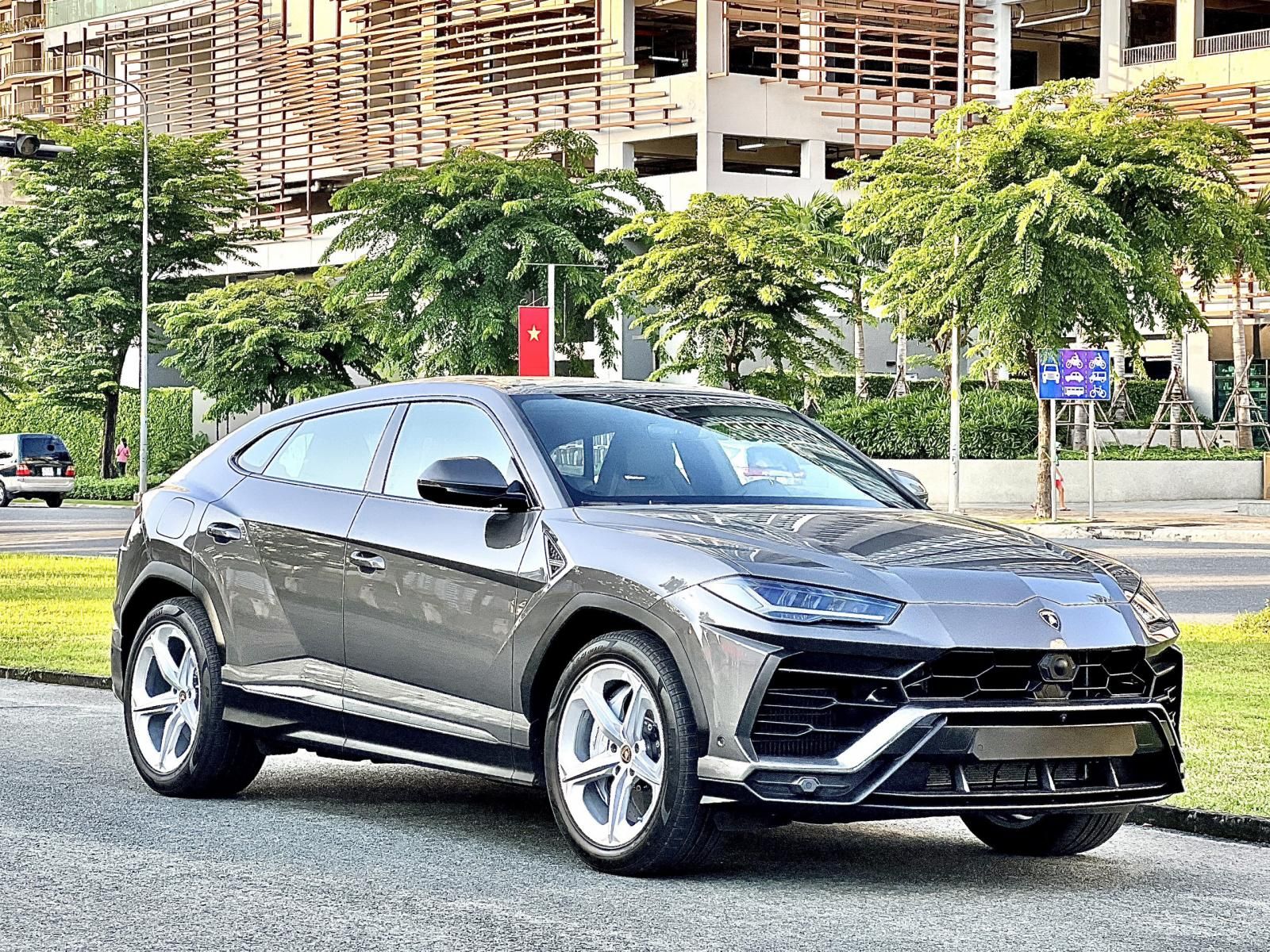 Lamborghini Urus 2022 - New 100% có sẵn