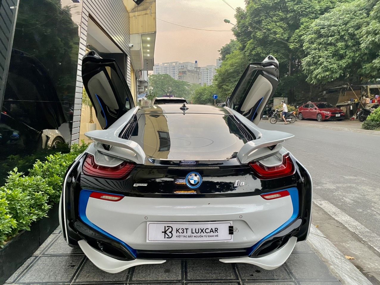 BMW i8 2016 - Màu trắng, nhập khẩu