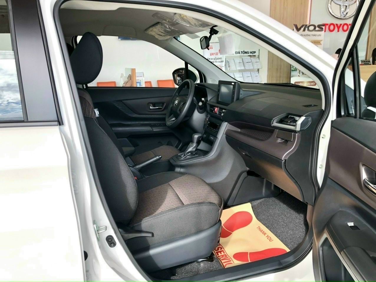 Toyota Avanza Premio 2022 - Đủ màu giao ngay - Giá cực đẹp