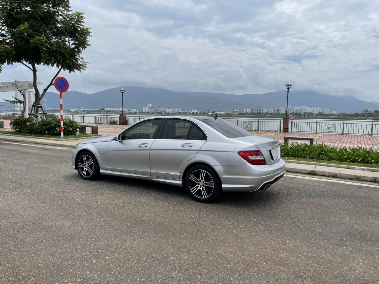 Mercedes-Benz C200 2013 - Xe cực đẹp