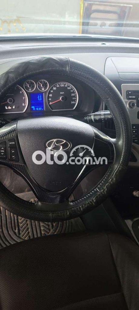 Hyundai i30 Bán xe  . Còn rất đẹp . 2010 - Bán xe i30 . Còn rất đẹp .