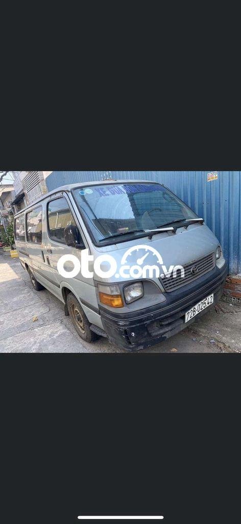 Toyota Hiace 2001 - Máy êm như xe điện