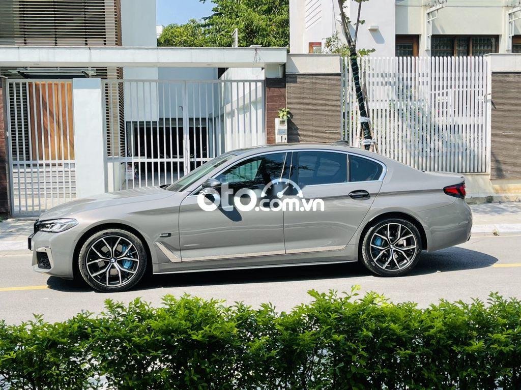 BMW 520i  520i Luxury 2021- Xám/Nâu- Mới lướt nhẹ 1500km 2021 - BMW 520i Luxury 2021- Xám/Nâu- Mới lướt nhẹ 1500km