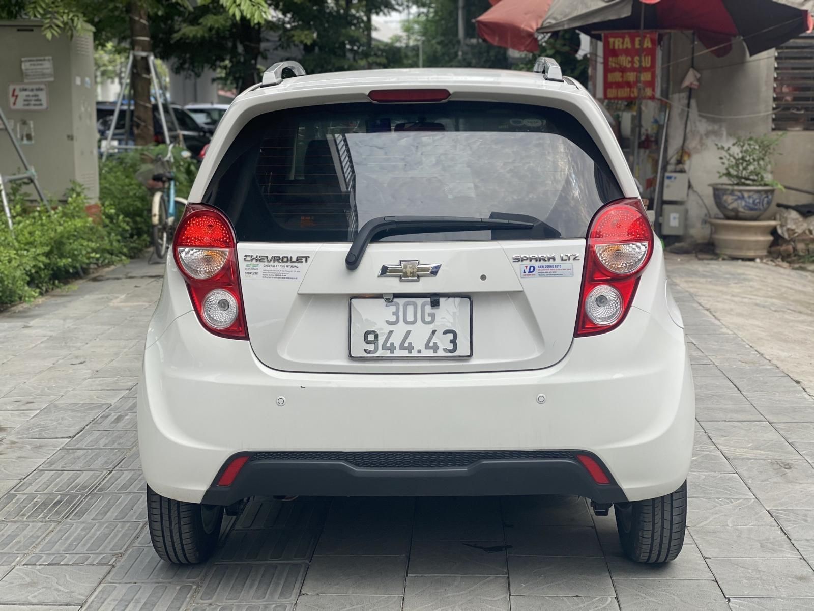 Chevrolet Spark 2014 - Màu trắng