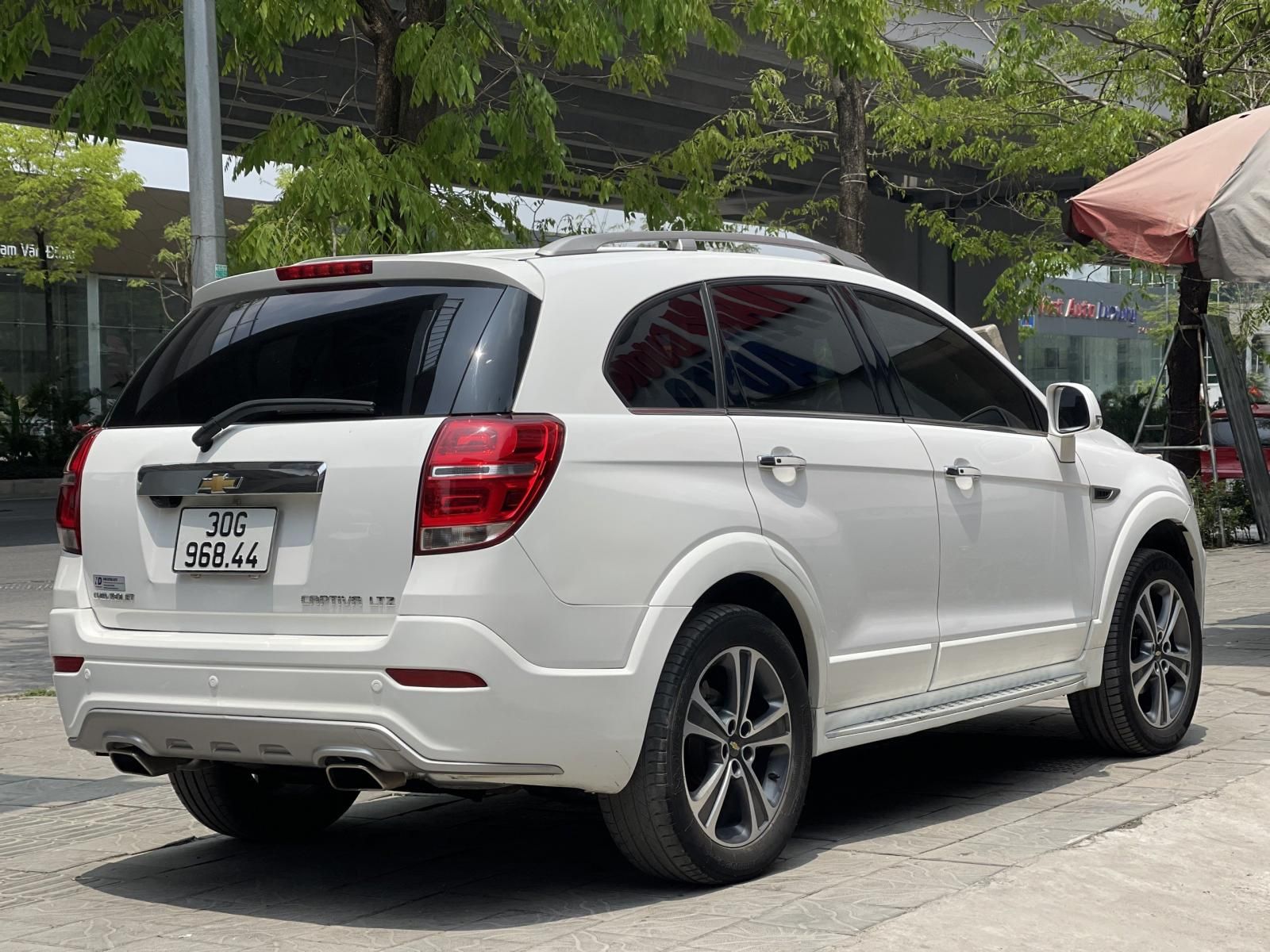 Chevrolet Captiva 2017 - Màu trắng