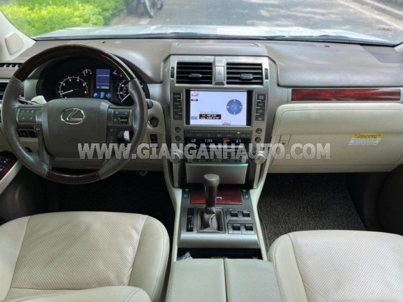 Lexus GX 460 2012 - Màu trắng, xe nhập