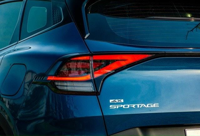 Kia Sportage 2022 - Phiên bản màu xanh dương cực hiếm chỉ còn 1 xe giao ngay - Hỗ trợ giá tốt vay 85%