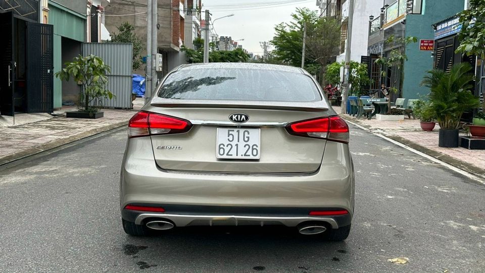 Kia Cerato 2018 - Xe màu xám, giá 415tr