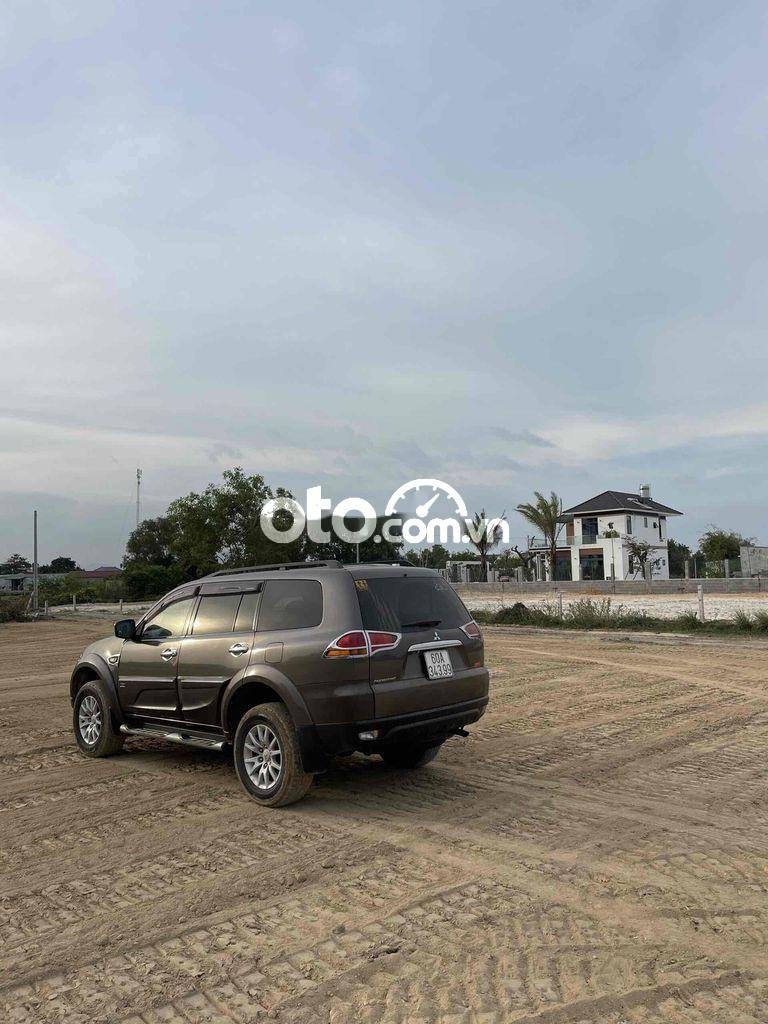 Mitsubishi Pajero Sport   2012. 2 cầu. 2012 - Mitsubishi PAJERO Sport 2012. 2 cầu.