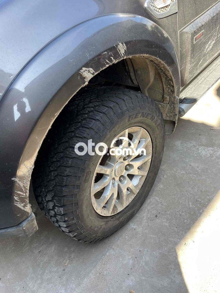 Mitsubishi Pajero Sport   2012. 2 cầu. 2012 - Mitsubishi PAJERO Sport 2012. 2 cầu.