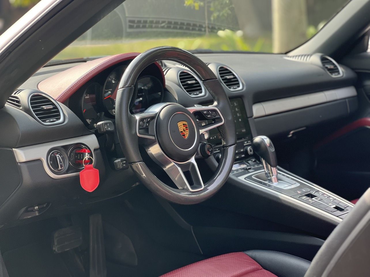 Porsche 718 2016 - (Mui trần), full options, xe còn rất mới