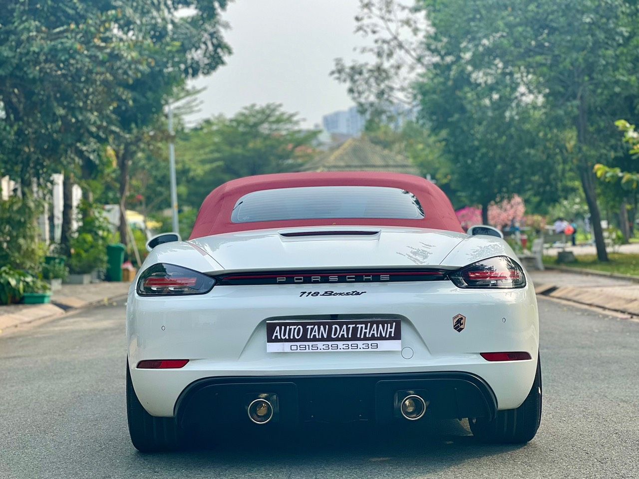 Porsche 718 2016 - (Mui trần), full options, xe còn rất mới