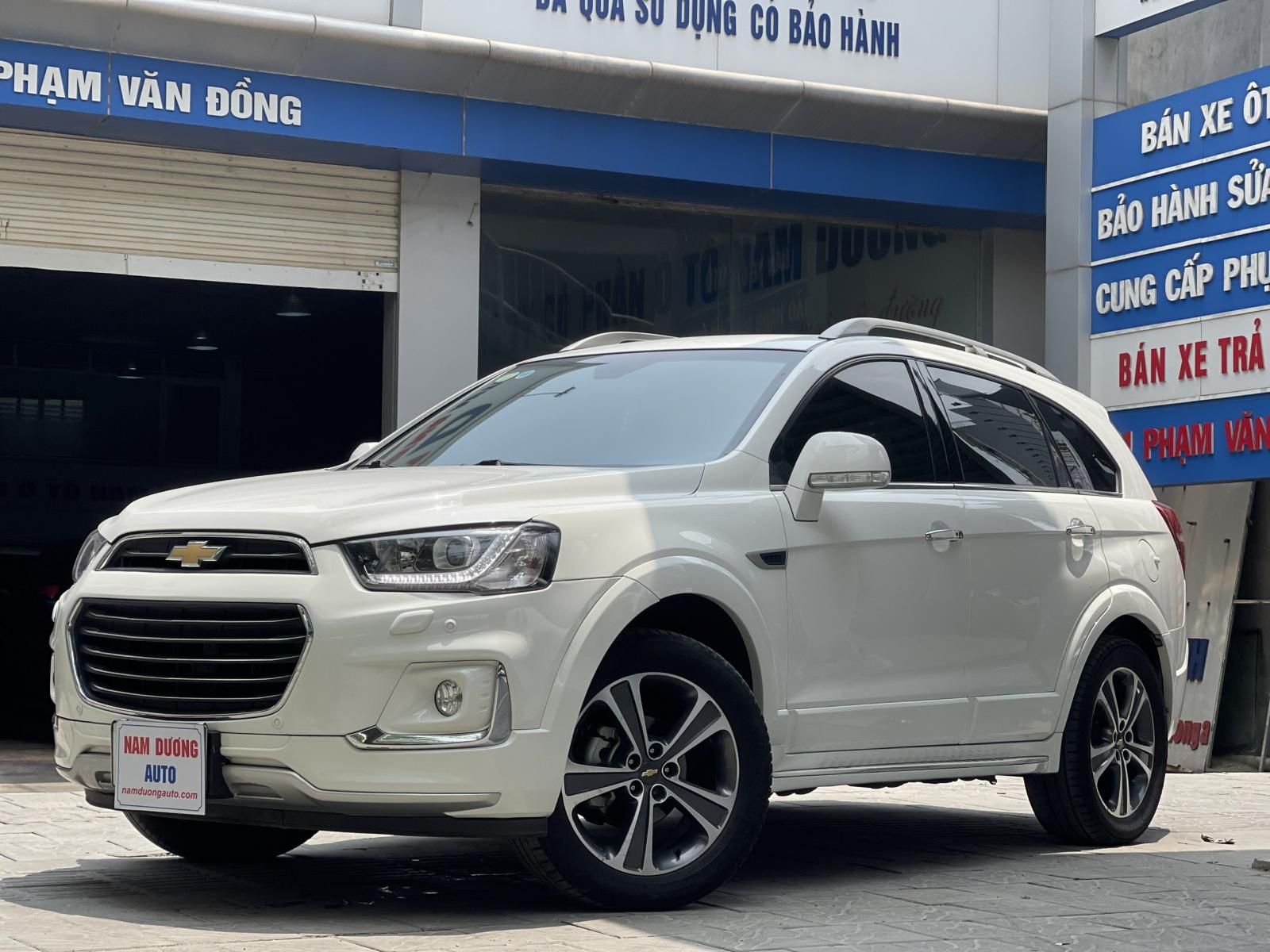 Chevrolet Captiva 2017 - Màu trắng