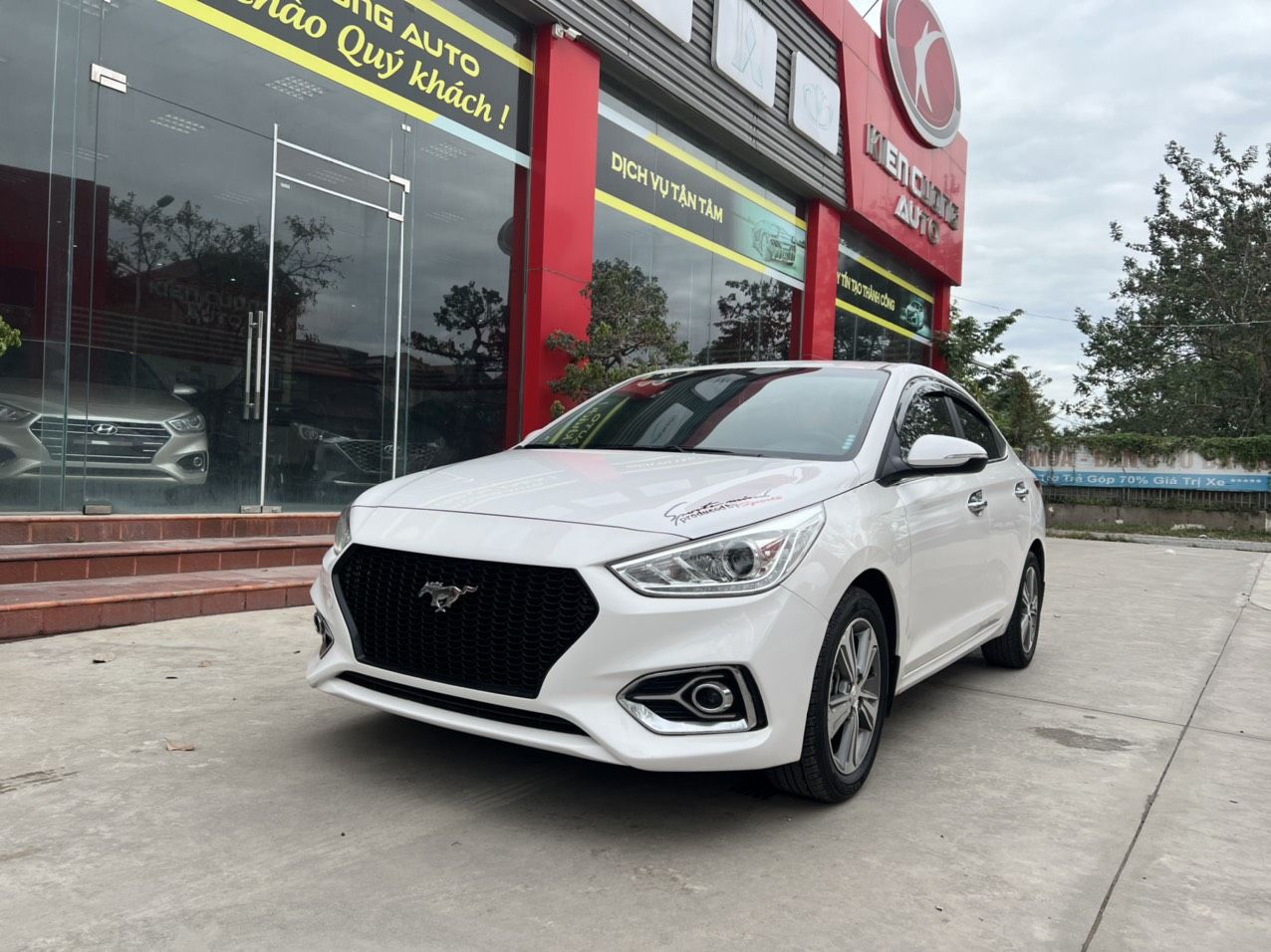 Hyundai Accent 2018 - Màu trắng