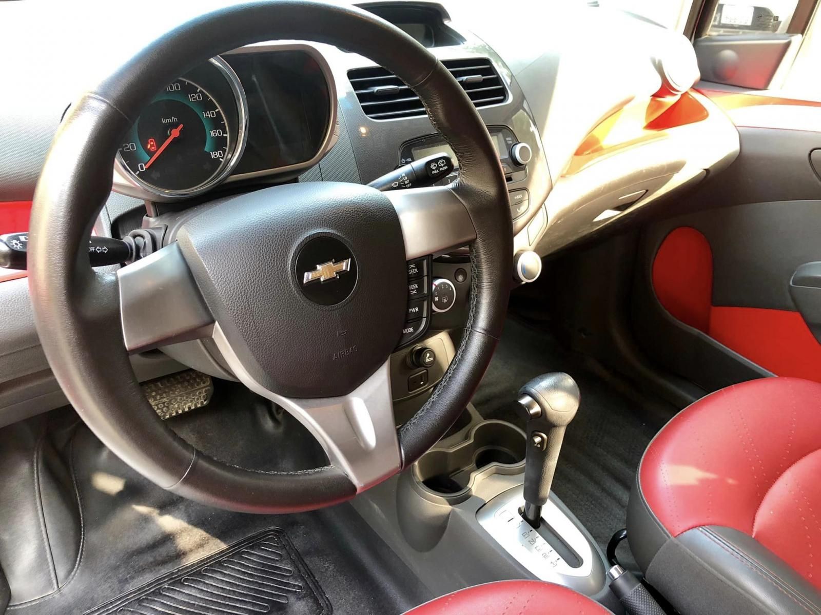 Chevrolet Spark 2014 - Màu trắng