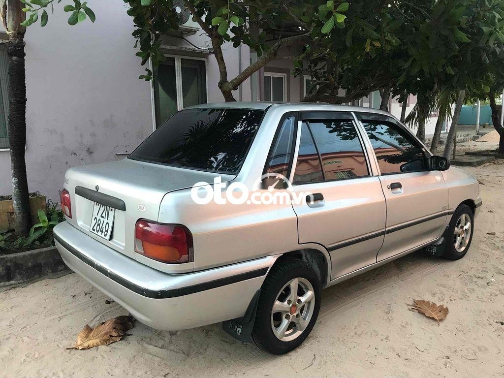 Kia Pride   2002 máy 1.3 xe ổn định chạy tốt. 2002 - Kia Pride 2002 máy 1.3 xe ổn định chạy tốt.