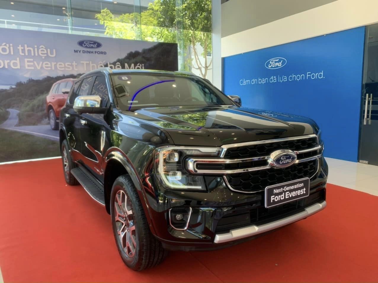 Ford Everest 2023 - Ford Everest 2023 tại Hà Nội