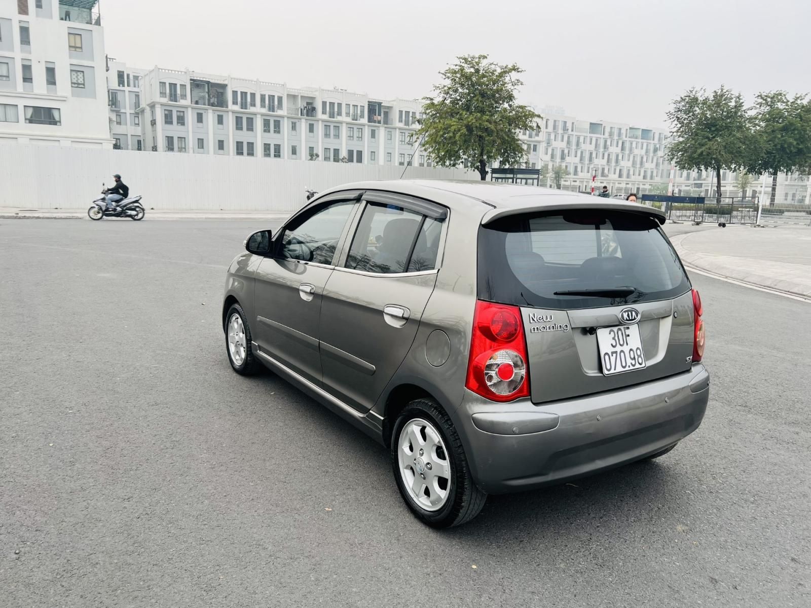 Kia Morning 2009 - Cần bán xe đăng ký 2009 mới 95% giá 195tr