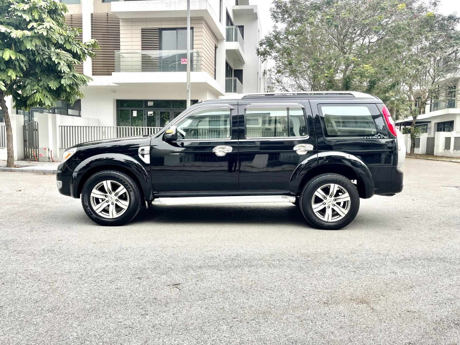 Ford Everest 2012 - Số tự động máy dầu, biển Hà Nội, 1 chủ từ đầu