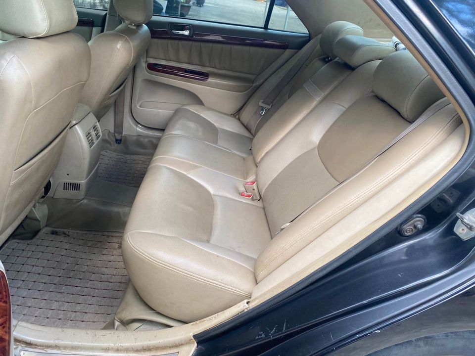 Toyota Camry 2002 - Màu đen, nhập khẩu