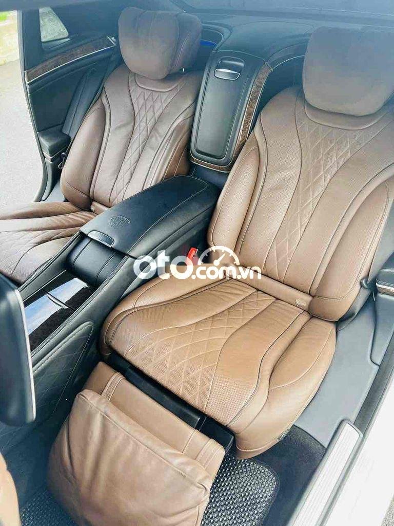 Mercedes-Benz Maybach S400 Siêu xe  S400 màu trắng chờ đón sở 2016 - Siêu xe Maybach S400 màu trắng chờ đón sở