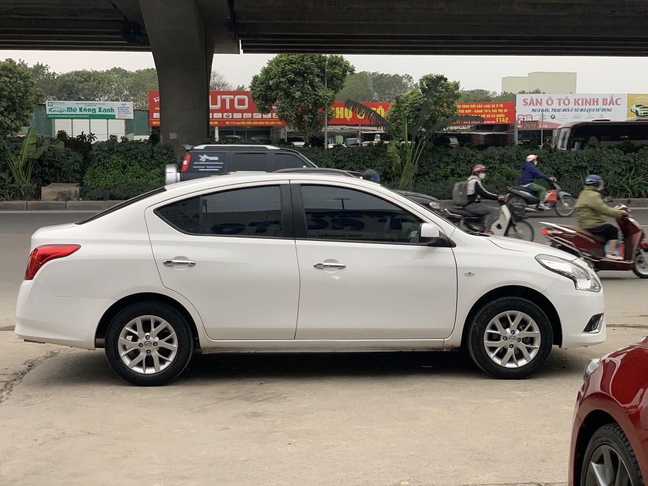 Nissan Sunny 2020 - Bán xe nhập khẩu nguyên chiếc giá tốt 359tr