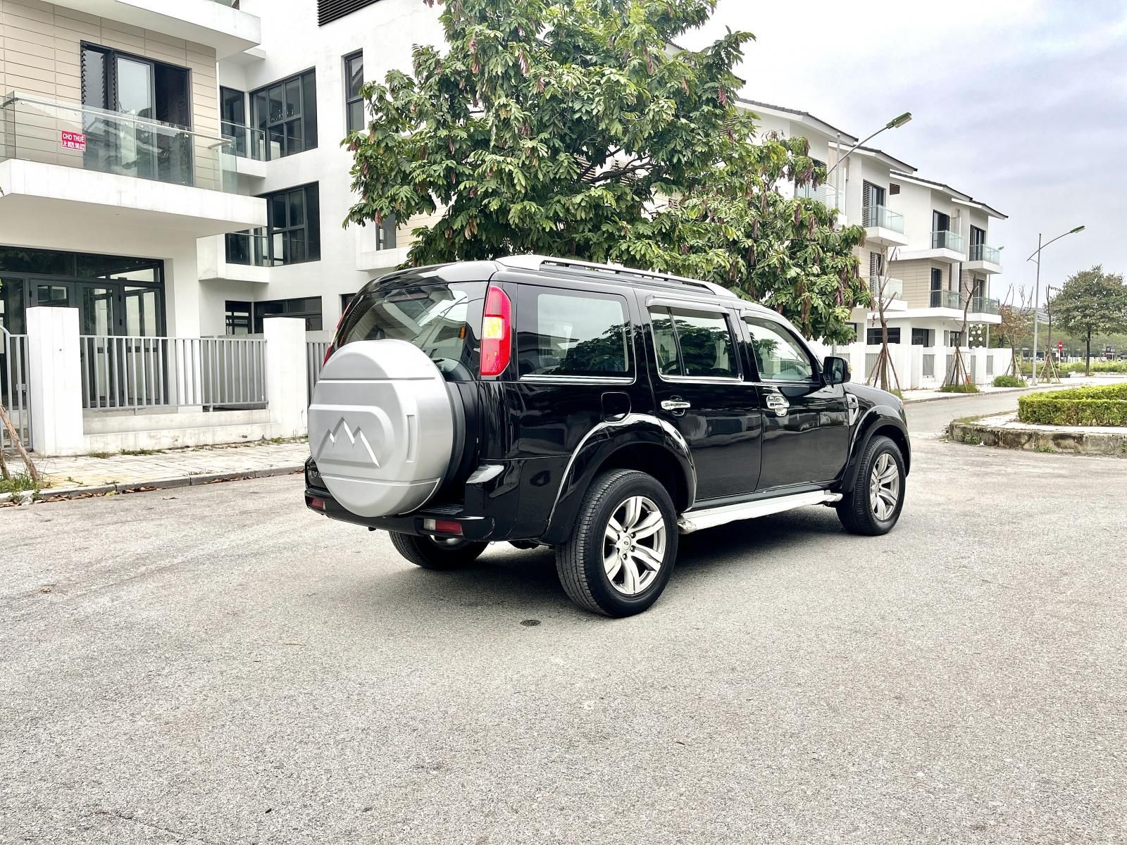 Ford Everest 2012 - Số tự động máy dầu, biển Hà Nội, 1 chủ từ đầu