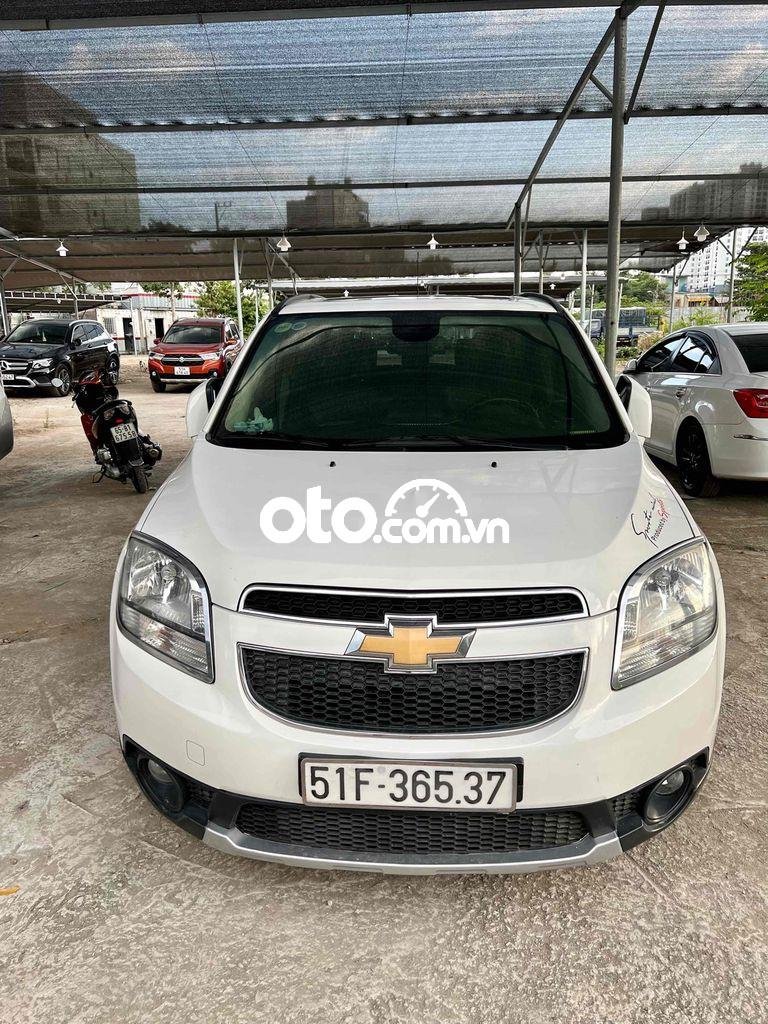 Chevrolet Orlando Cần bán   7 chỗ số tự động 2015 2015 - Cần bán Chevrolet Orlando 7 chỗ số tự động 2015