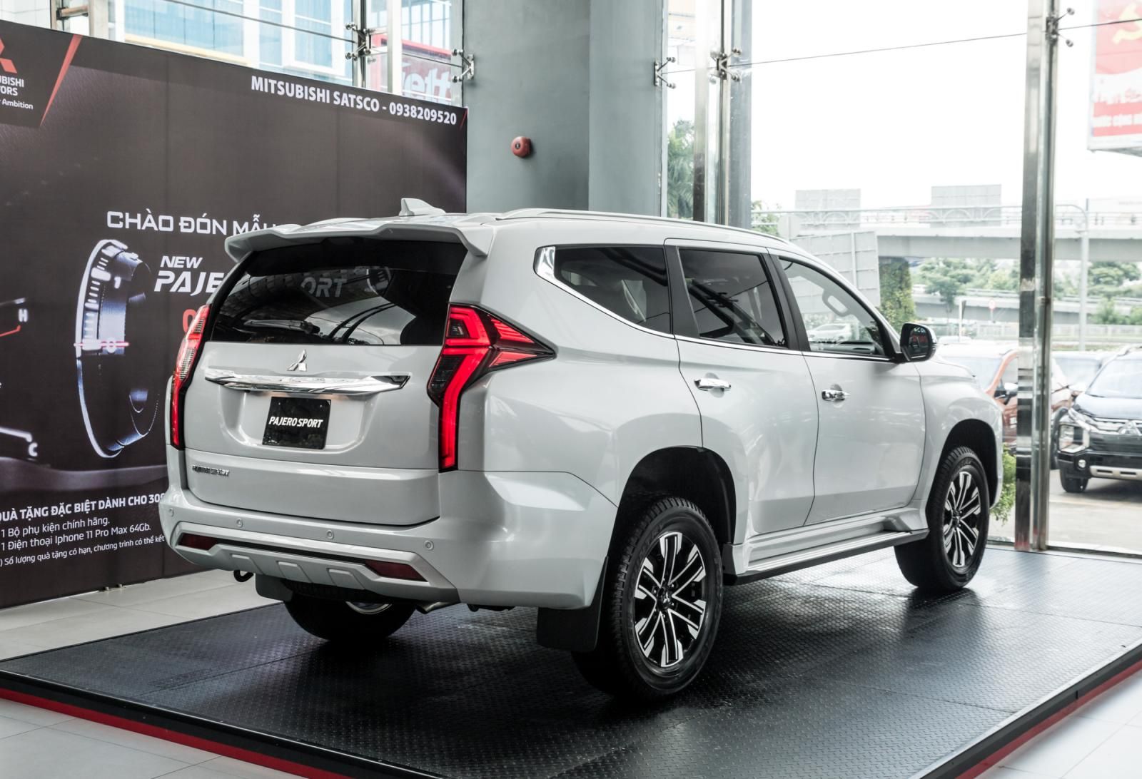 Mitsubishi Pajero Sport 2022 - Xe có sẵn giao ngay