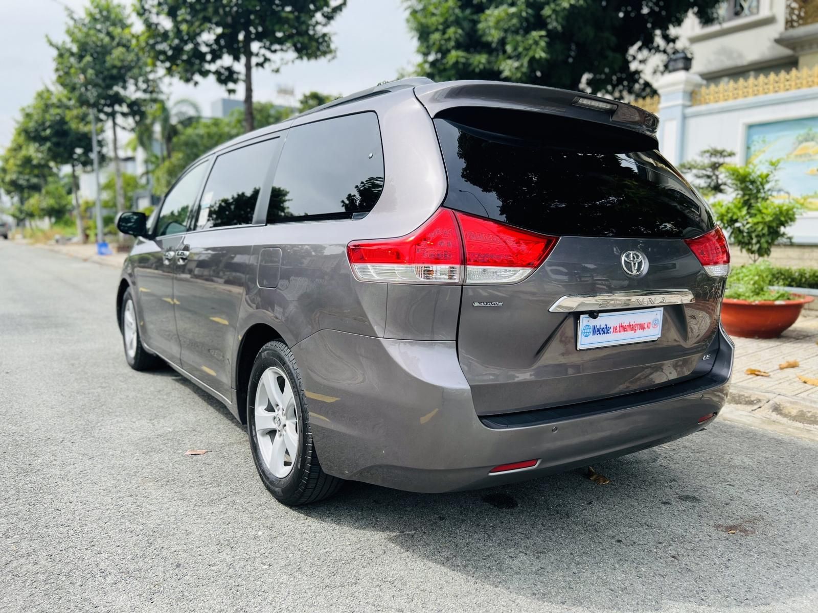 Toyota Sienna 2010 - Full option nhập Mỹ