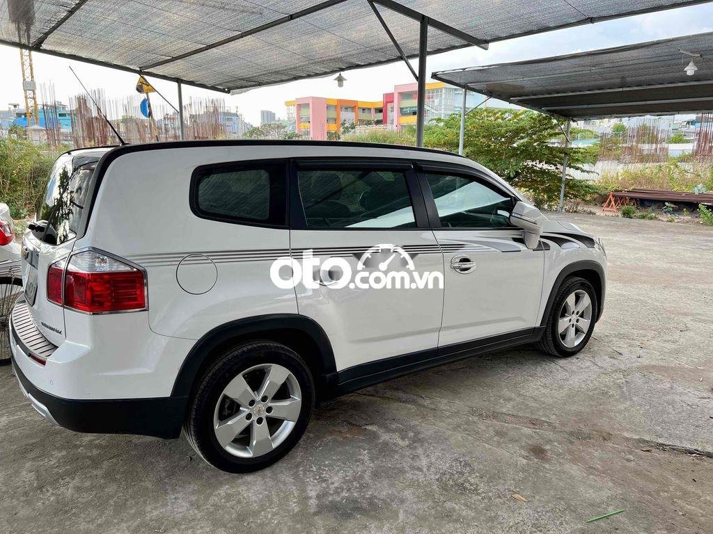 Chevrolet Orlando Cần bán   7 chỗ số tự động 2015 2015 - Cần bán Chevrolet Orlando 7 chỗ số tự động 2015