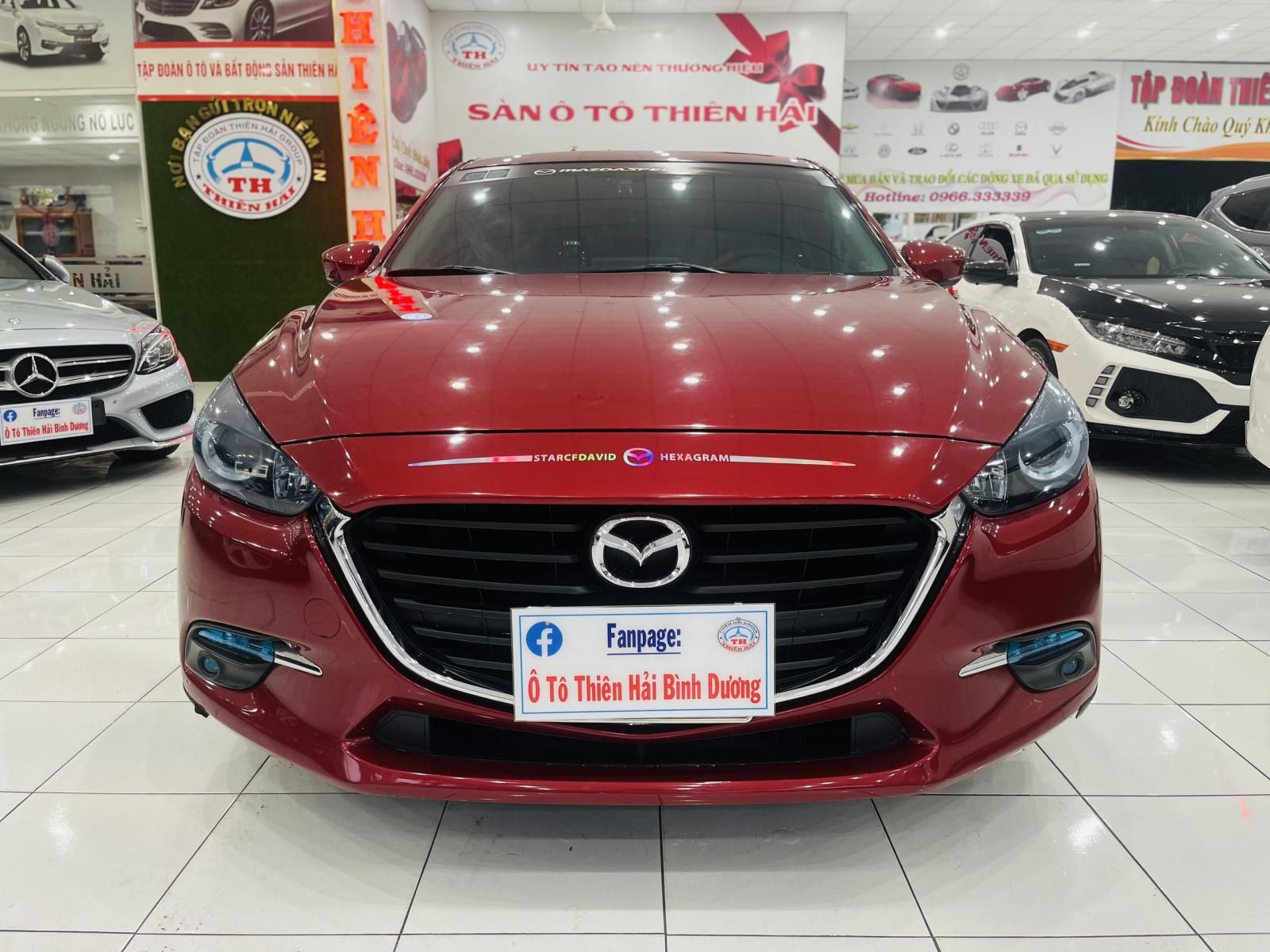 Mazda 3 2017 - Màu đỏ nội thất đen thể thao