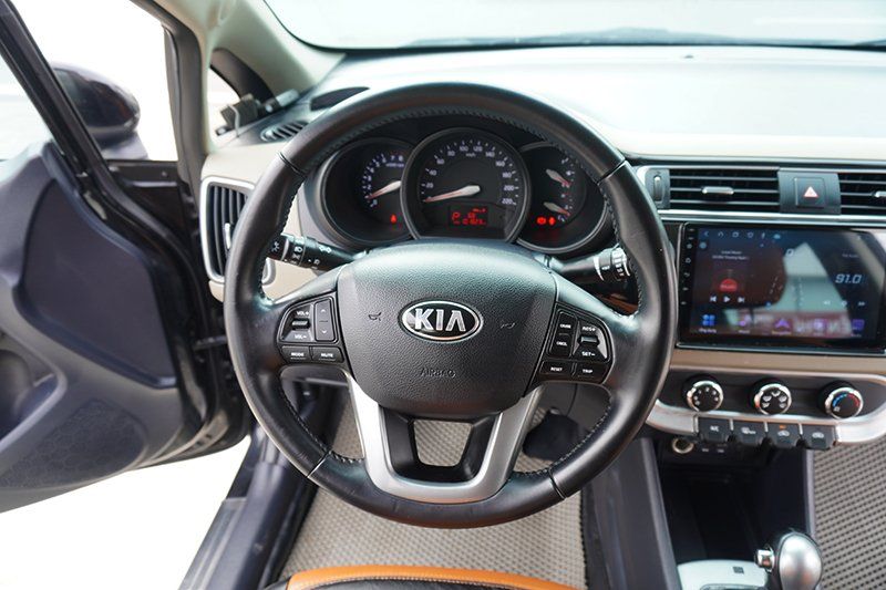 Kia Rio 2015 - Xe bán ra có bảo hành