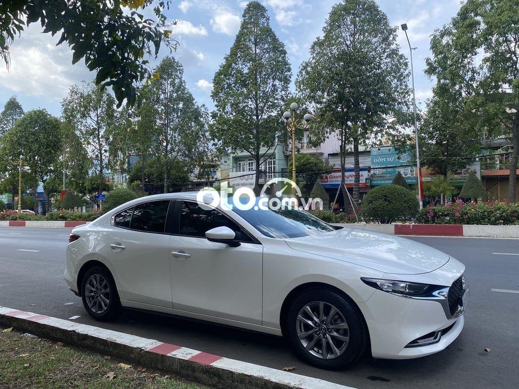 Mazda 5  luxury 1.6 dk2021 màu trắng, Mới 99% 2021 - Mazda luxury 1.6 dk2021 màu trắng, Mới 99%