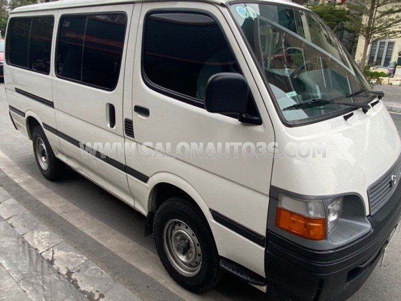 Toyota Hiace 2004 - Xe còn rất mới, sơn zin cả xe