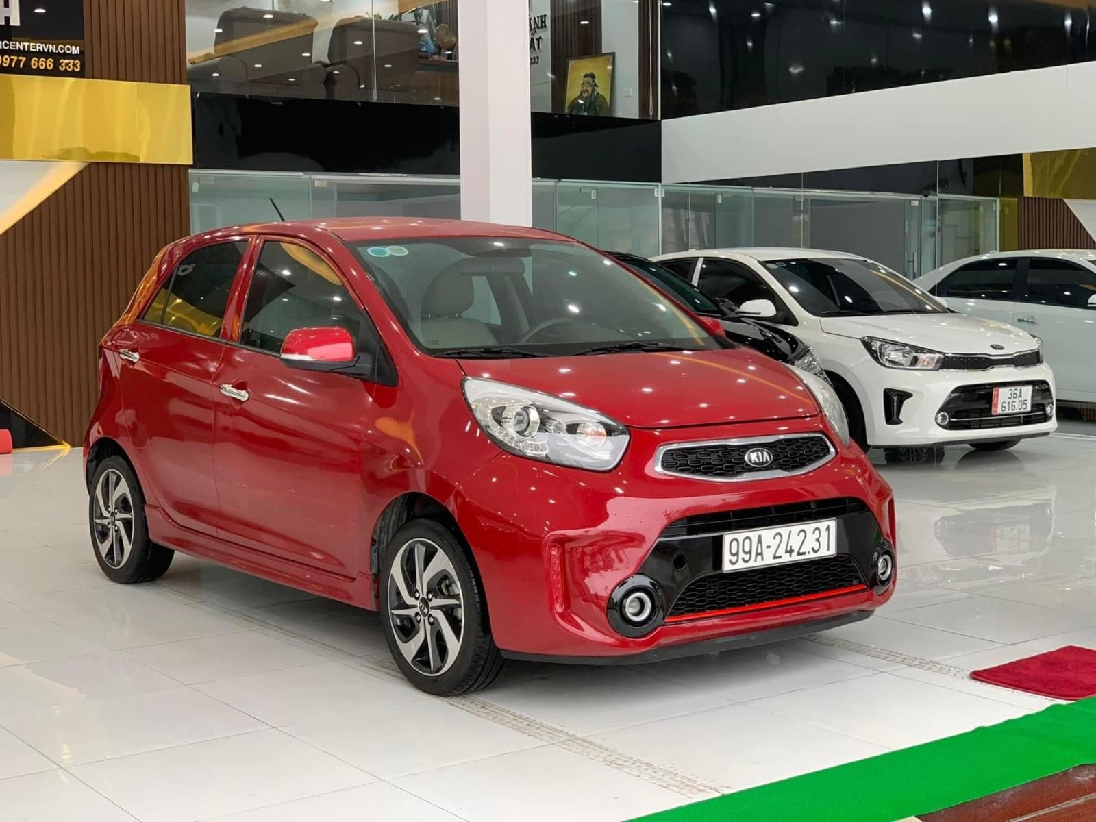 Kia Morning 2018 - Màu đỏ giá ưu đãi