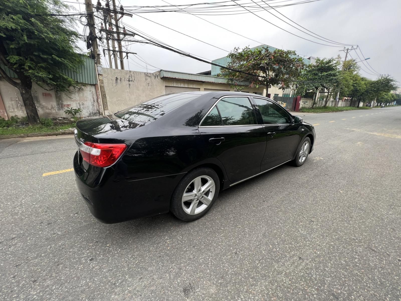 Toyota Camry 2013 - Odo 77.000 km