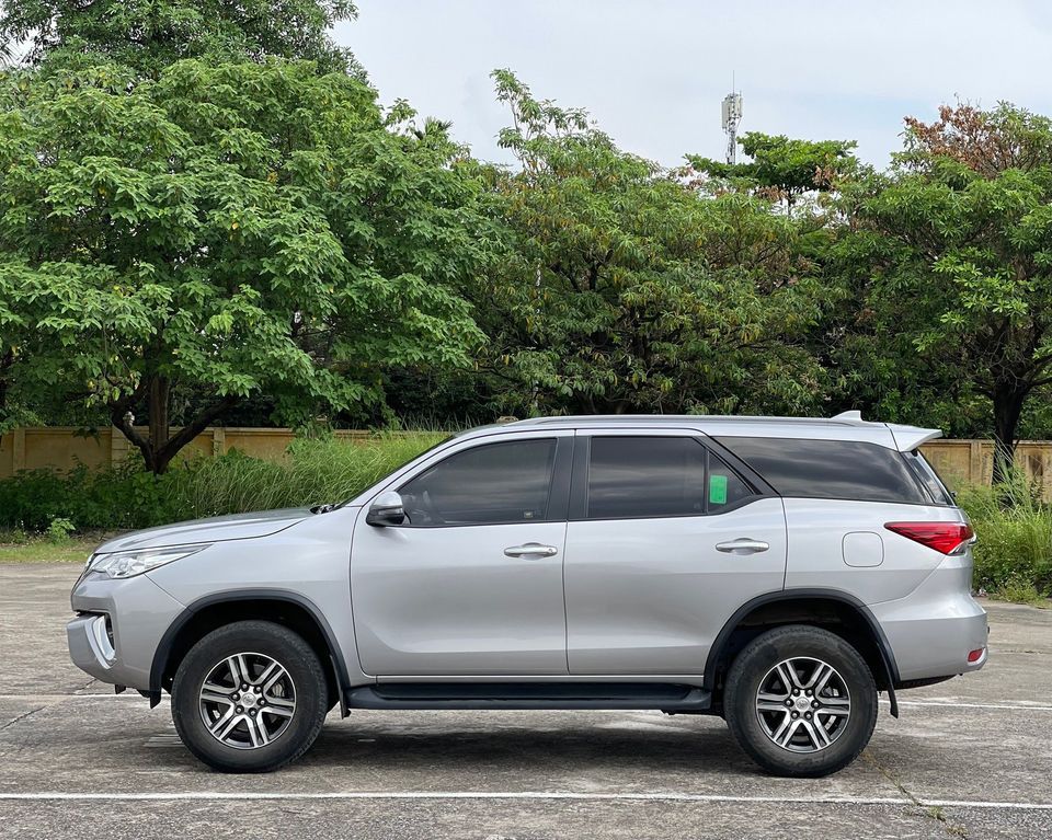 Toyota Fortuner 2019 - Odo 43.000km