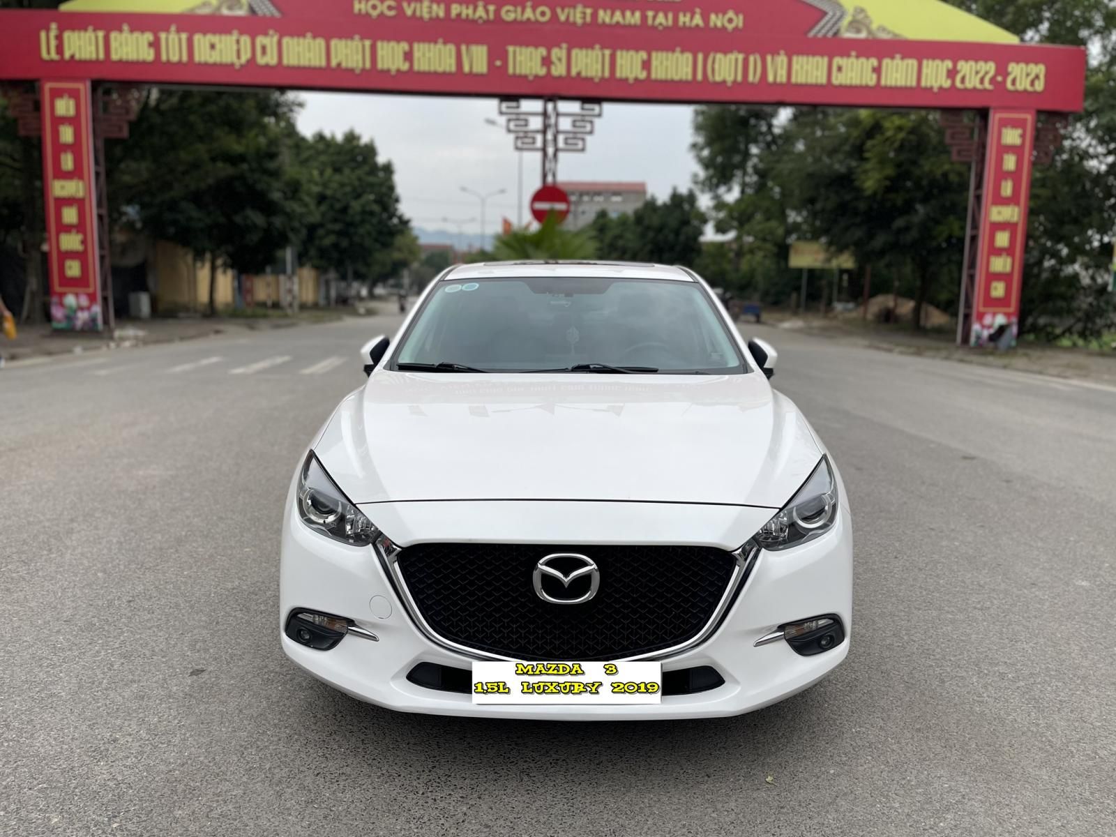 Mazda 3 2019 - Đời cuối 2019 form mới 2020 1 chủ từ mới lướt đúng 3v km xịn. Mới thật