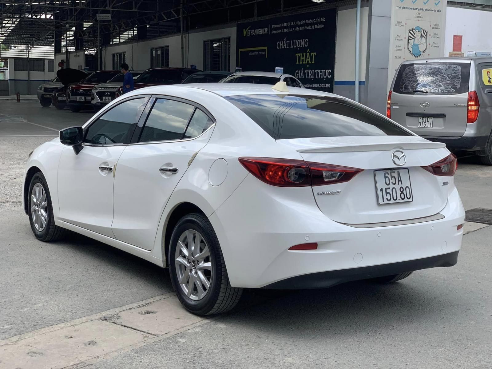 Mazda 3 2018 - Xe màu trắng