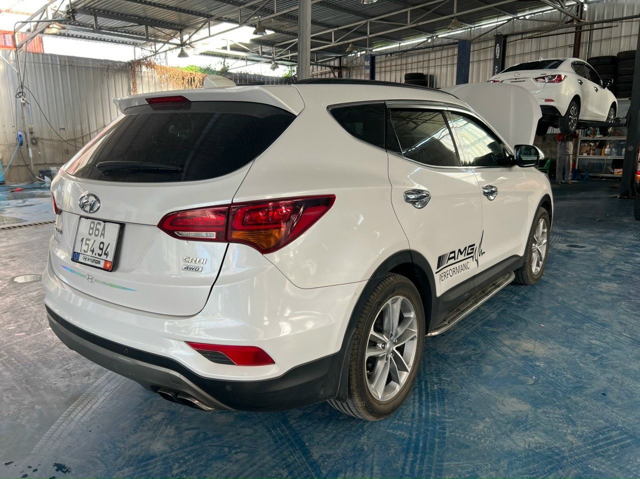 Hyundai Santa Fe 2017 - Xe màu trắng