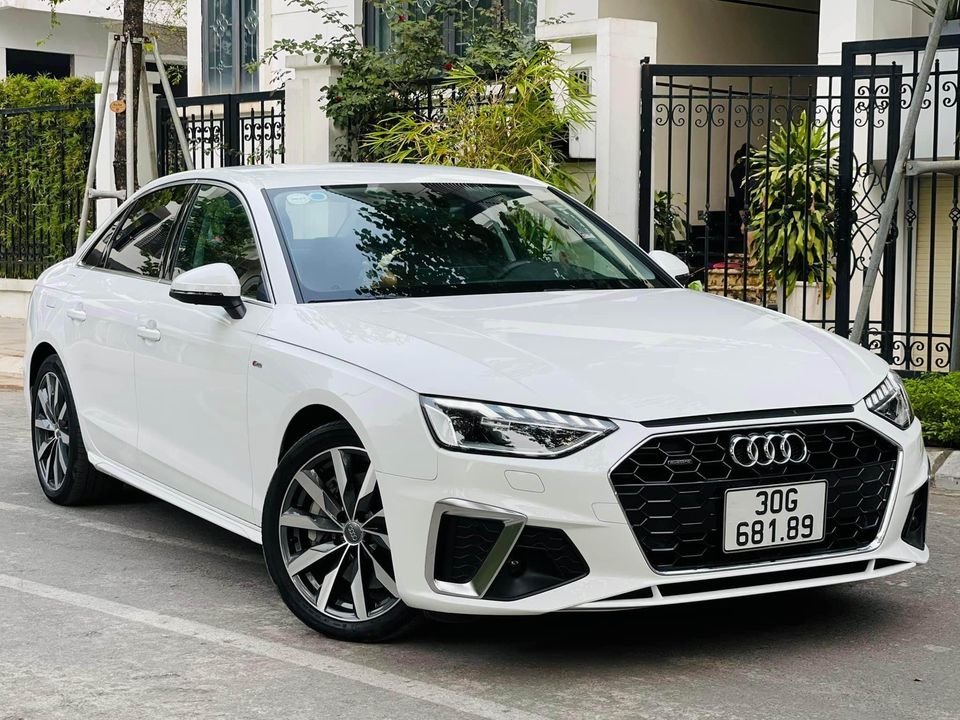 Audi A4 2020 - Xe màu trắng