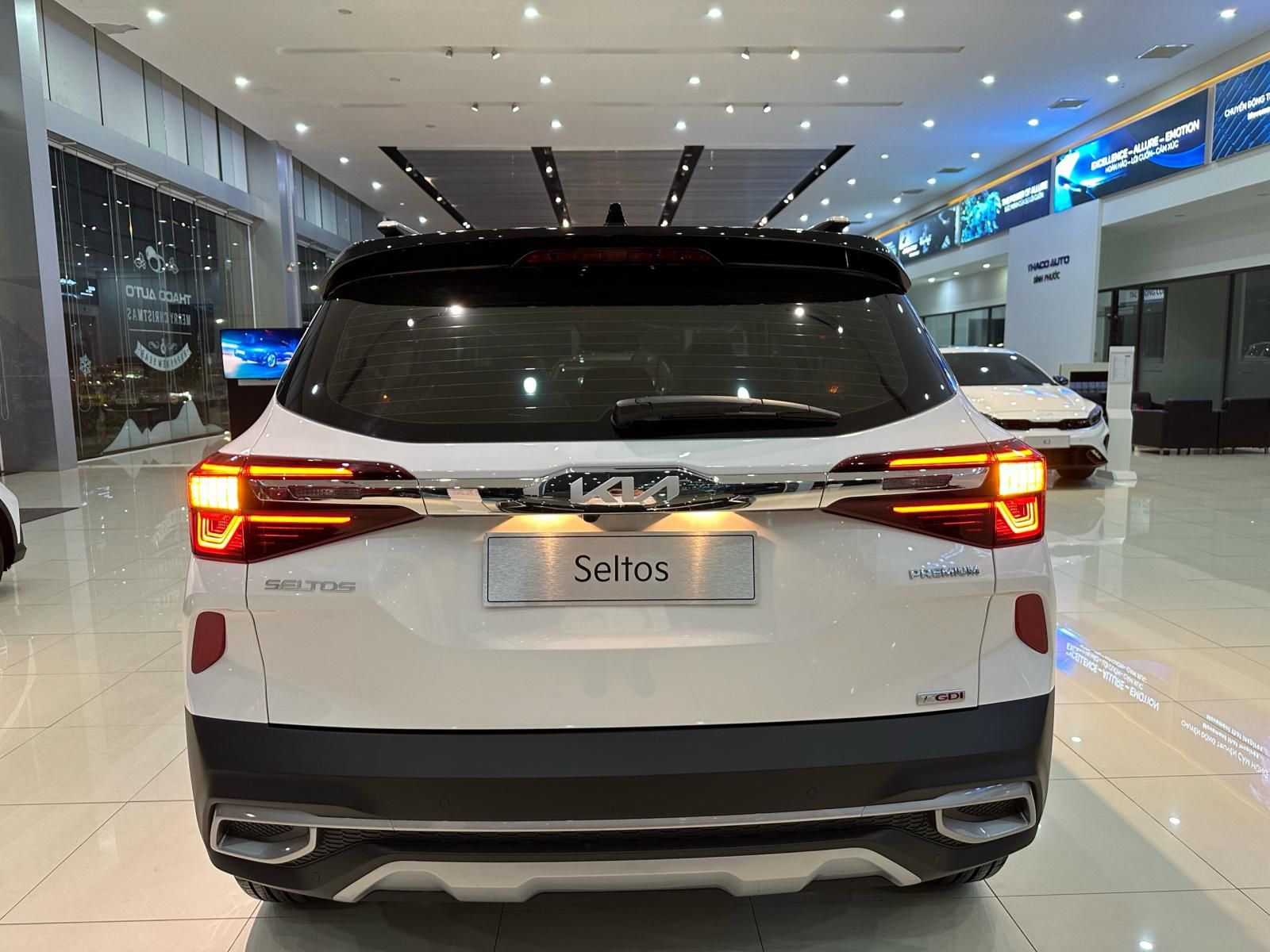 Kia Seltos 2022 - Ưu đãi khủng lên đến 30 triệu tiền mặt