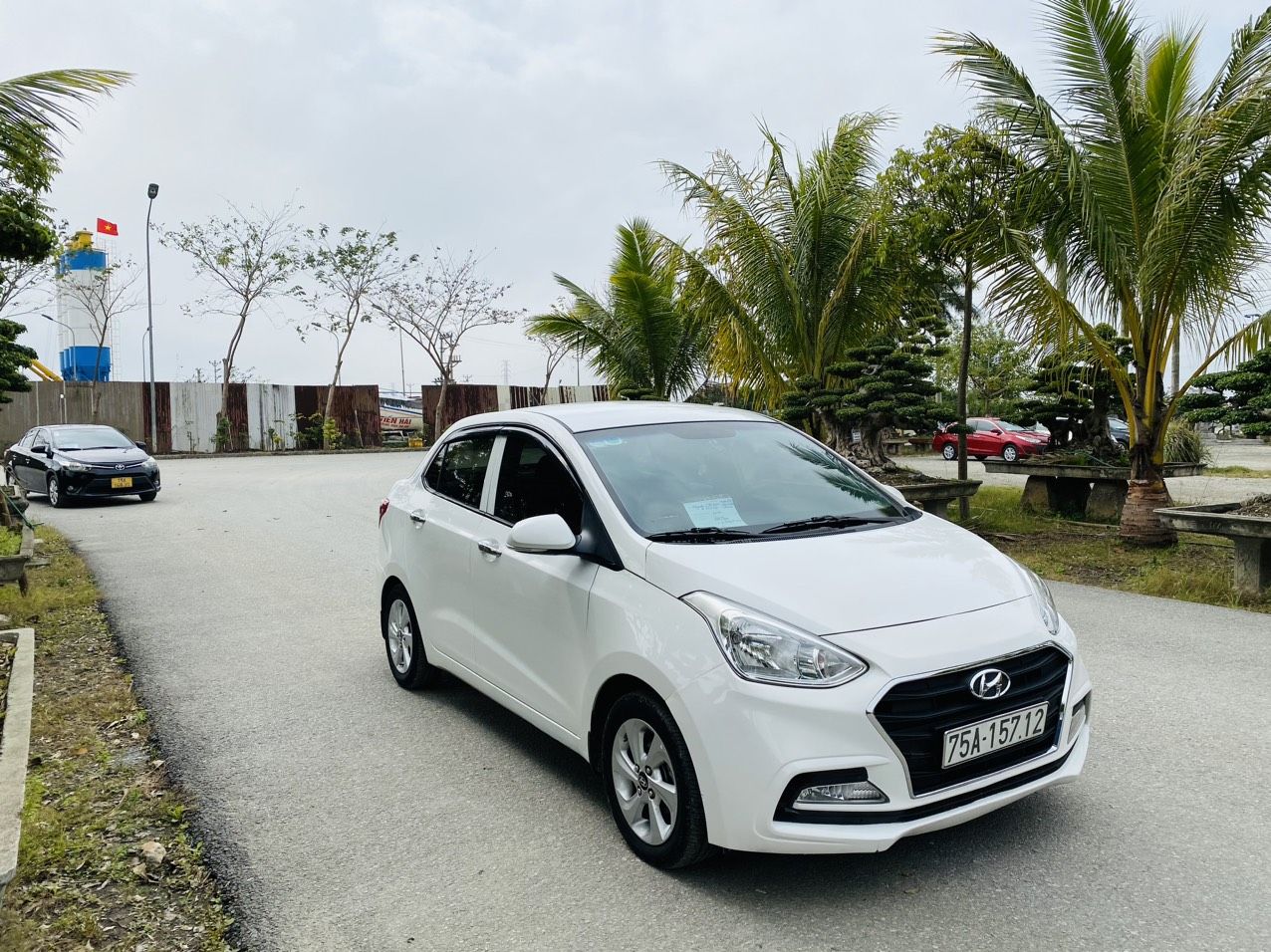 Hyundai Grand i10 2019 - Bản đủ xe gia đình