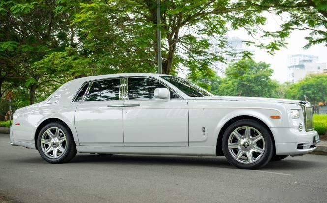 Rolls-Royce Phantom 2012 - Màu trắng, biển cực vip