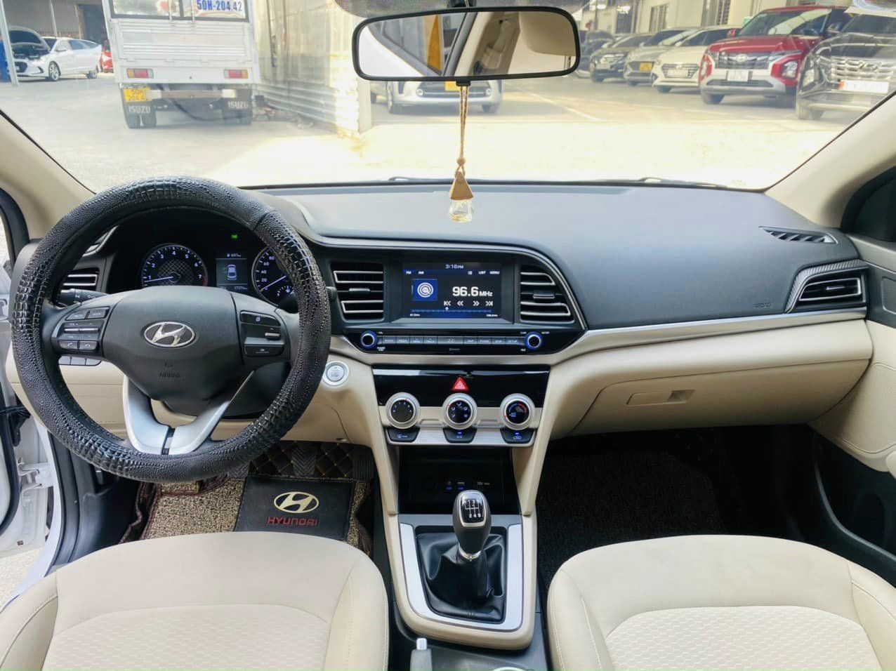 Hyundai Elantra 2020 - Trả góp đưa trước 170tr